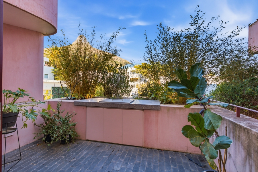 To Let 1 Bedroom Property for Rent in Fresnaye Western Cape